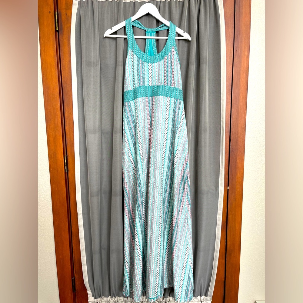 Prana NWOT Athletic/Sports dress never worn in great condition. Women’s Large.